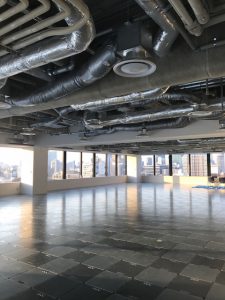 GーBASE田町室内1