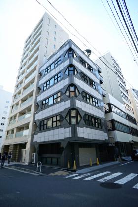 穎川ビルの外観写真