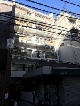 小池ビルの外観写真