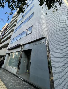東SSビルの外観写真