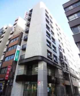 三恵ビル本館の外観写真