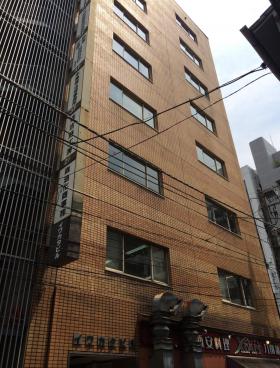 イワカタビルの外観写真