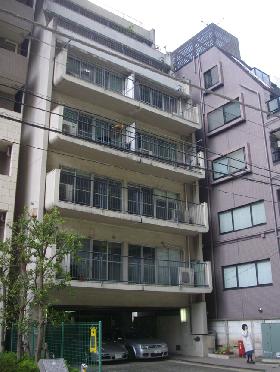 元赤坂マンションの外観写真