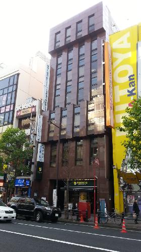 清話会ビルの外観写真