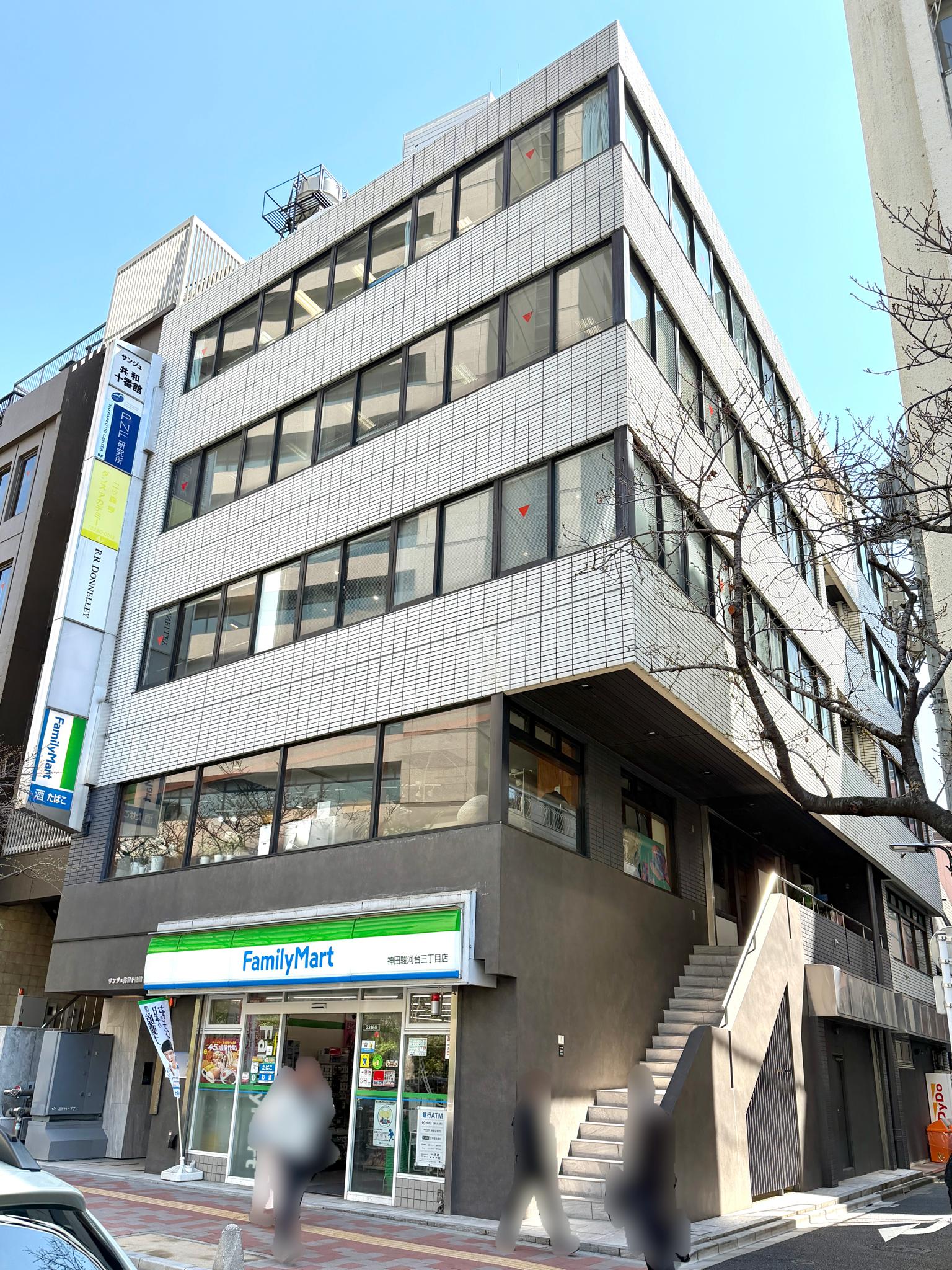 サンジュ共和十番館