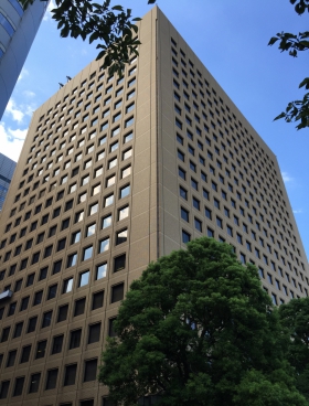 興和川崎西口ビルの外観写真