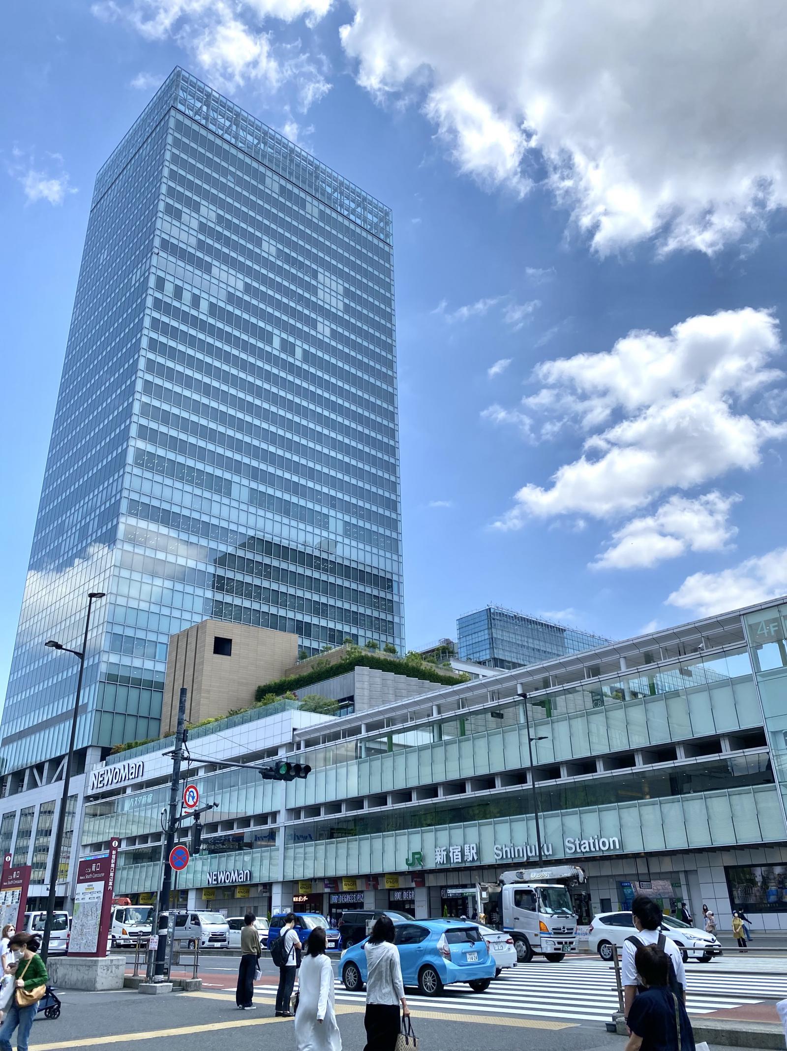 JR新宿ミライナタワー