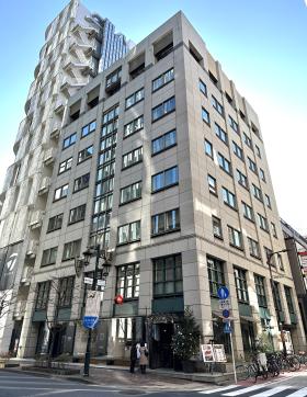 東海堂銀座ビルの外観写真