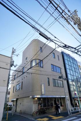 U Base 神宮...の外観写真