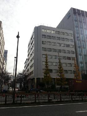 新々会館ビルの外観写真