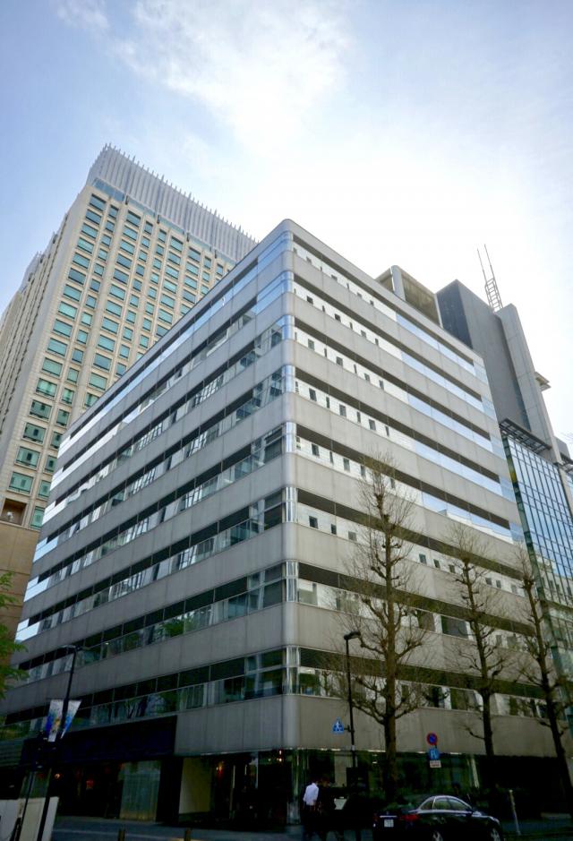 蚕糸会館
