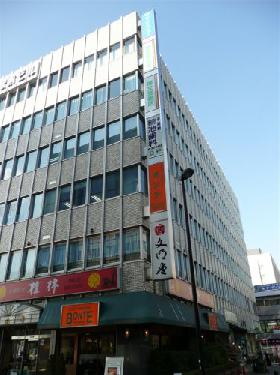 トーシン信濃町駅前ビルの外観写真