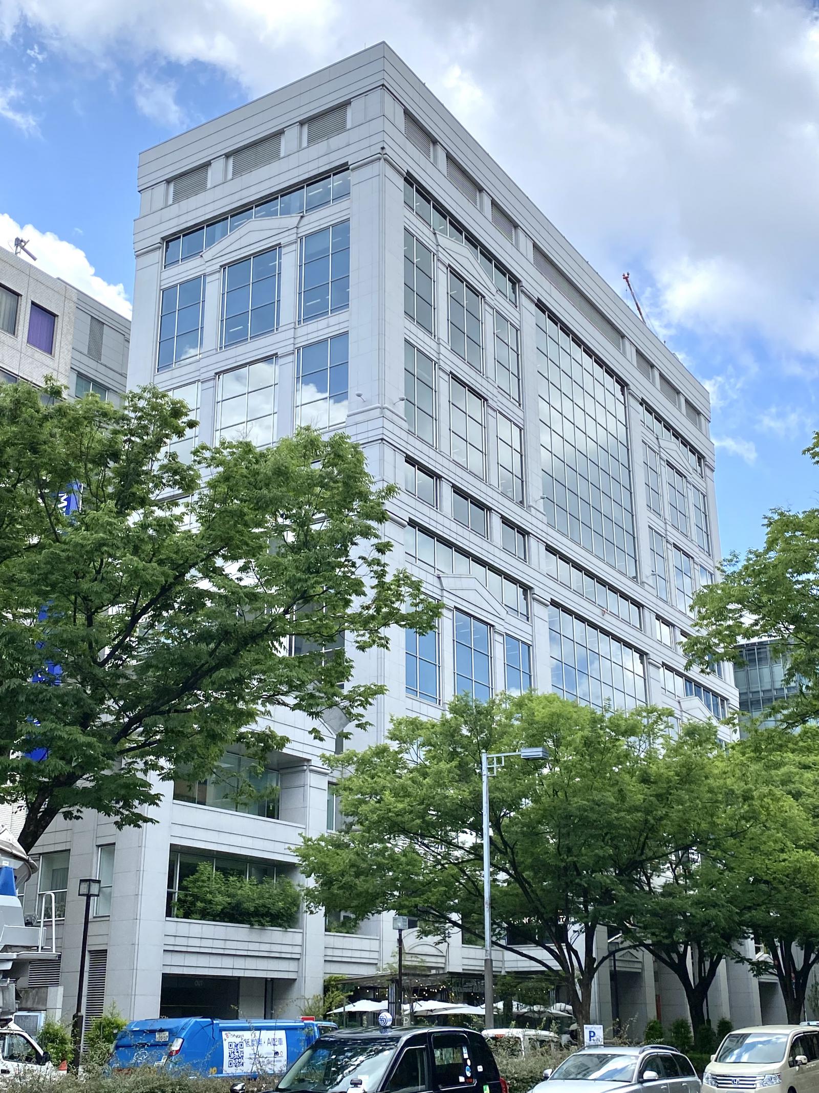明治安田生命青山パラシオタワー