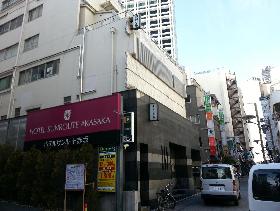 楽ビルの外観写真
