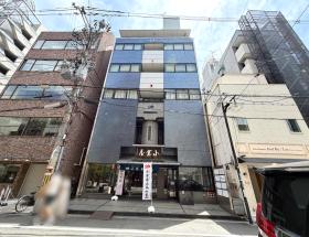 小倉屋山本本店の外観写真