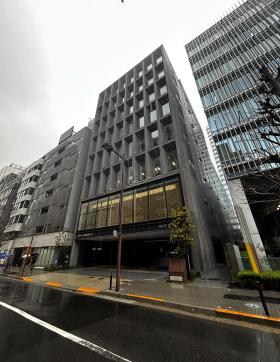 明治薬科大学 剛堂会館の外観写真